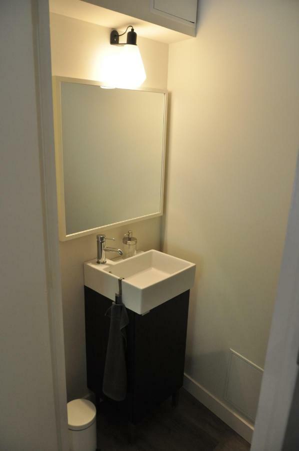 Au Rez De Jardin Hotell Cholet Exteriör bild