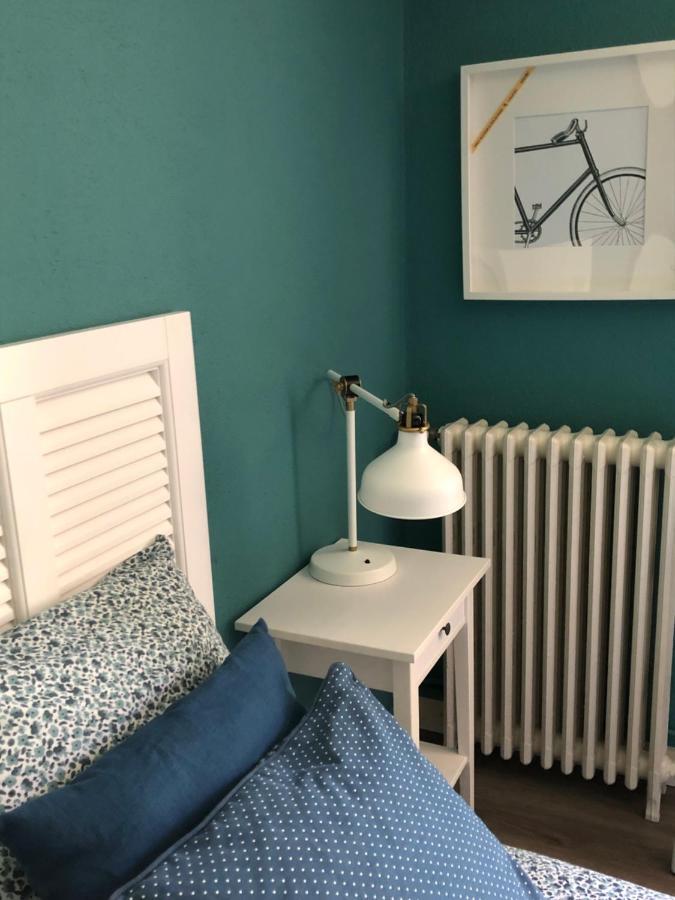 Au Rez De Jardin Hotell Cholet Exteriör bild